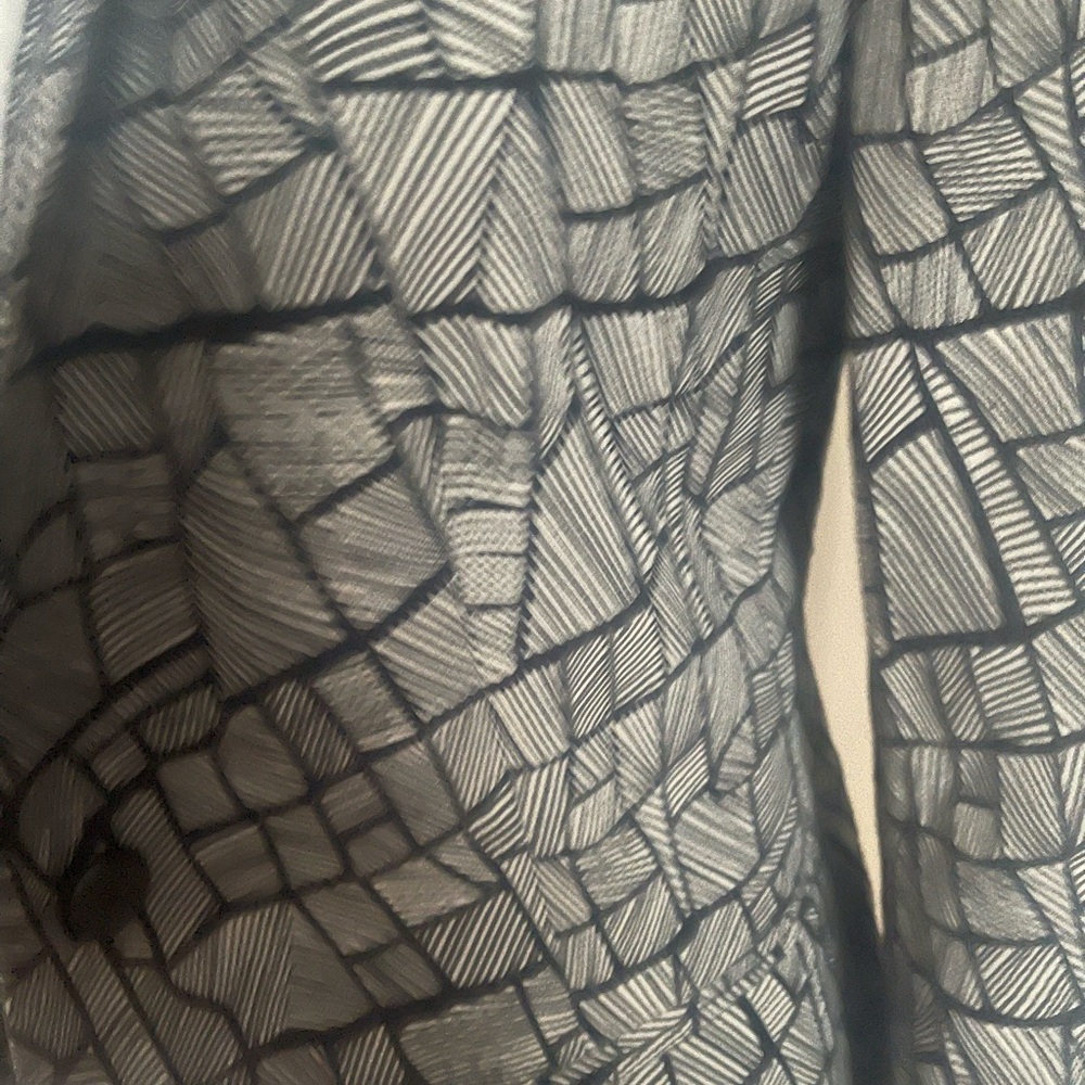 MaxMara Geometric Black and White jacket - Picture 4 of 11